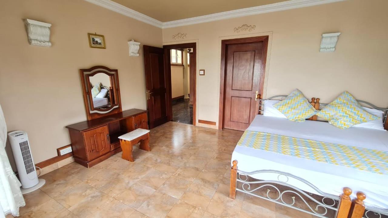Beachfront Penthouse With Panoramic Ocean View Apartament