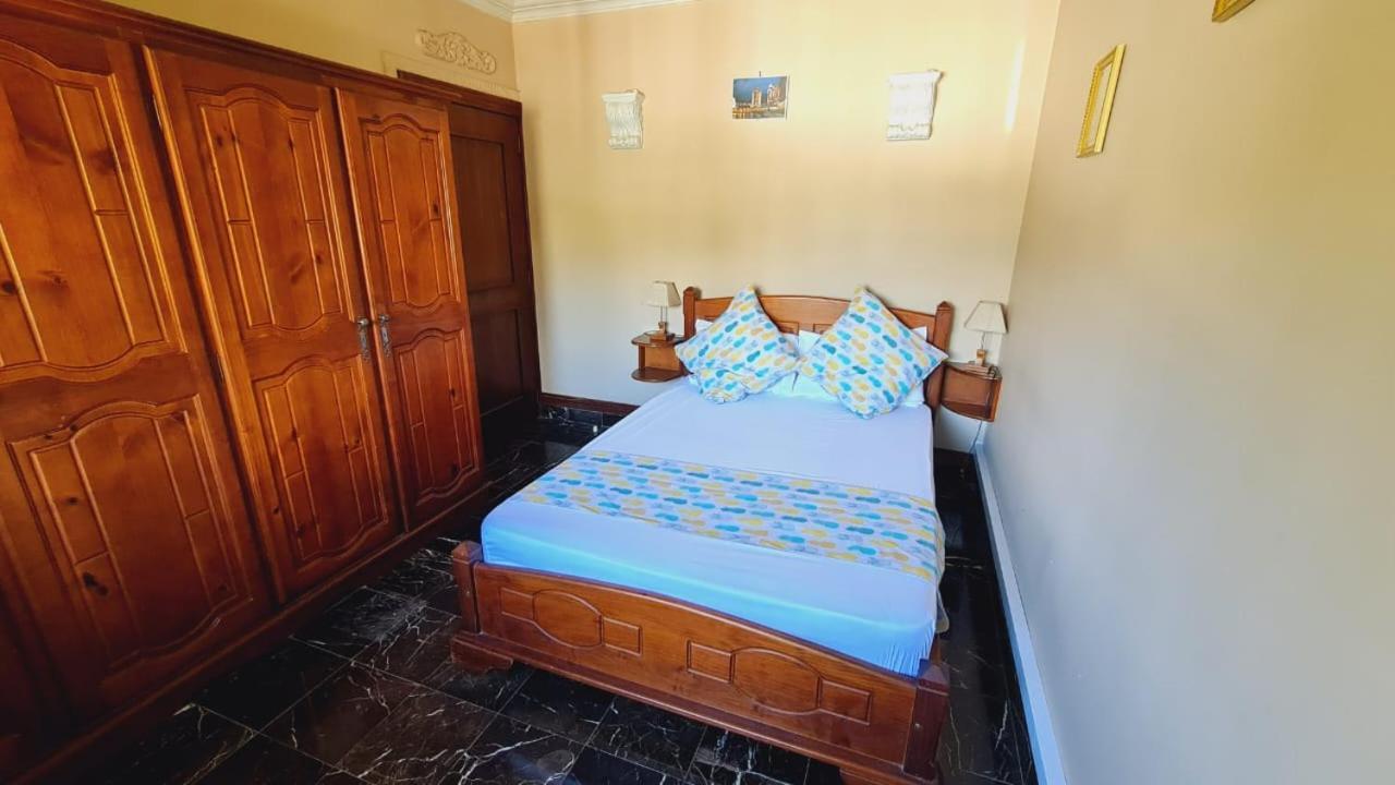 Beachfront Penthouse With Panoramic Ocean View Apartament *
